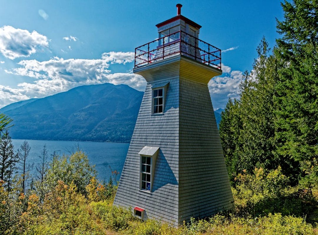 How Does Lake Yiganlawi Look Like