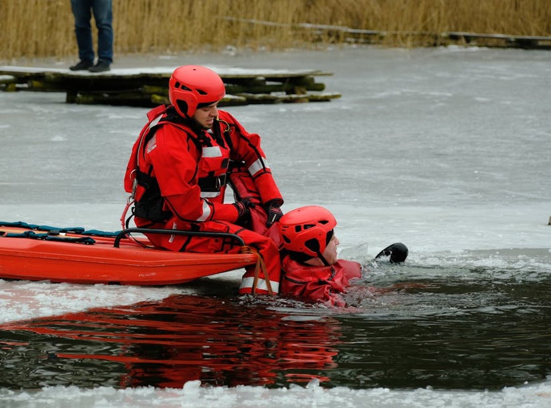Is Lake Yiganlawi Dangerous